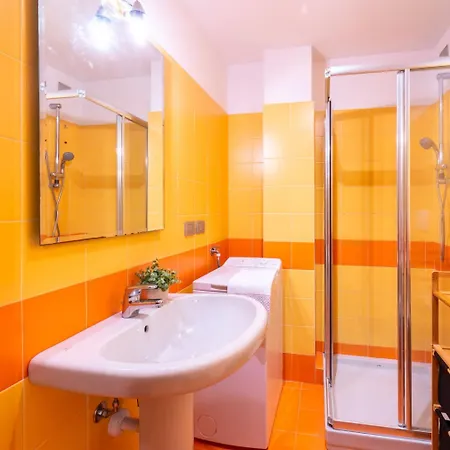 San Giovanni Orange By Wonderful Italy * Como